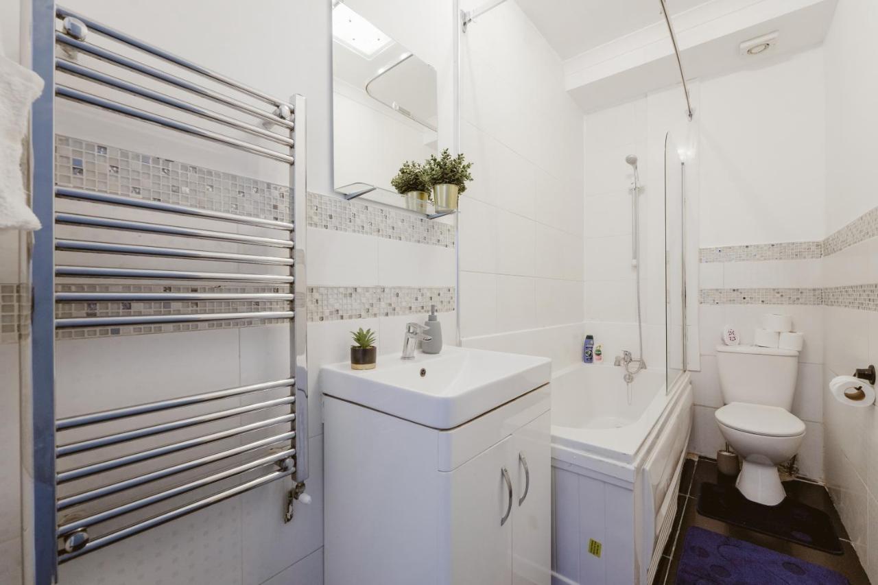 Great Rooms In Stepney Green Station - 12 London Ngoại thất bức ảnh