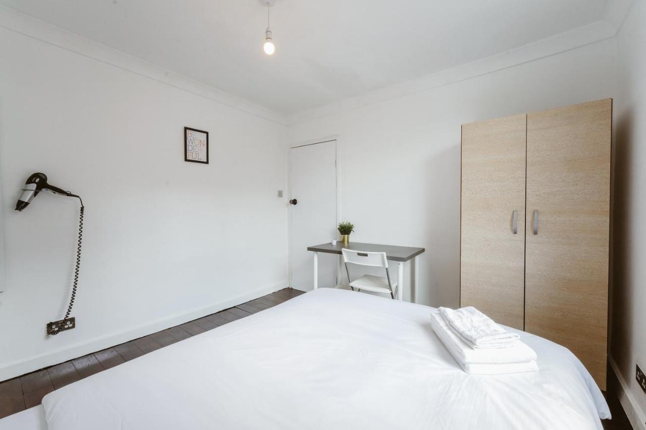 Great Rooms In Stepney Green Station - 12 London Ngoại thất bức ảnh